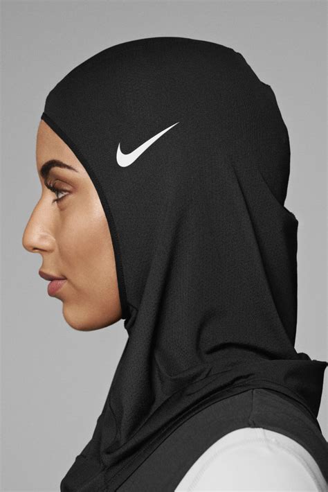 nike hijab sportkleding|nike hijab model.